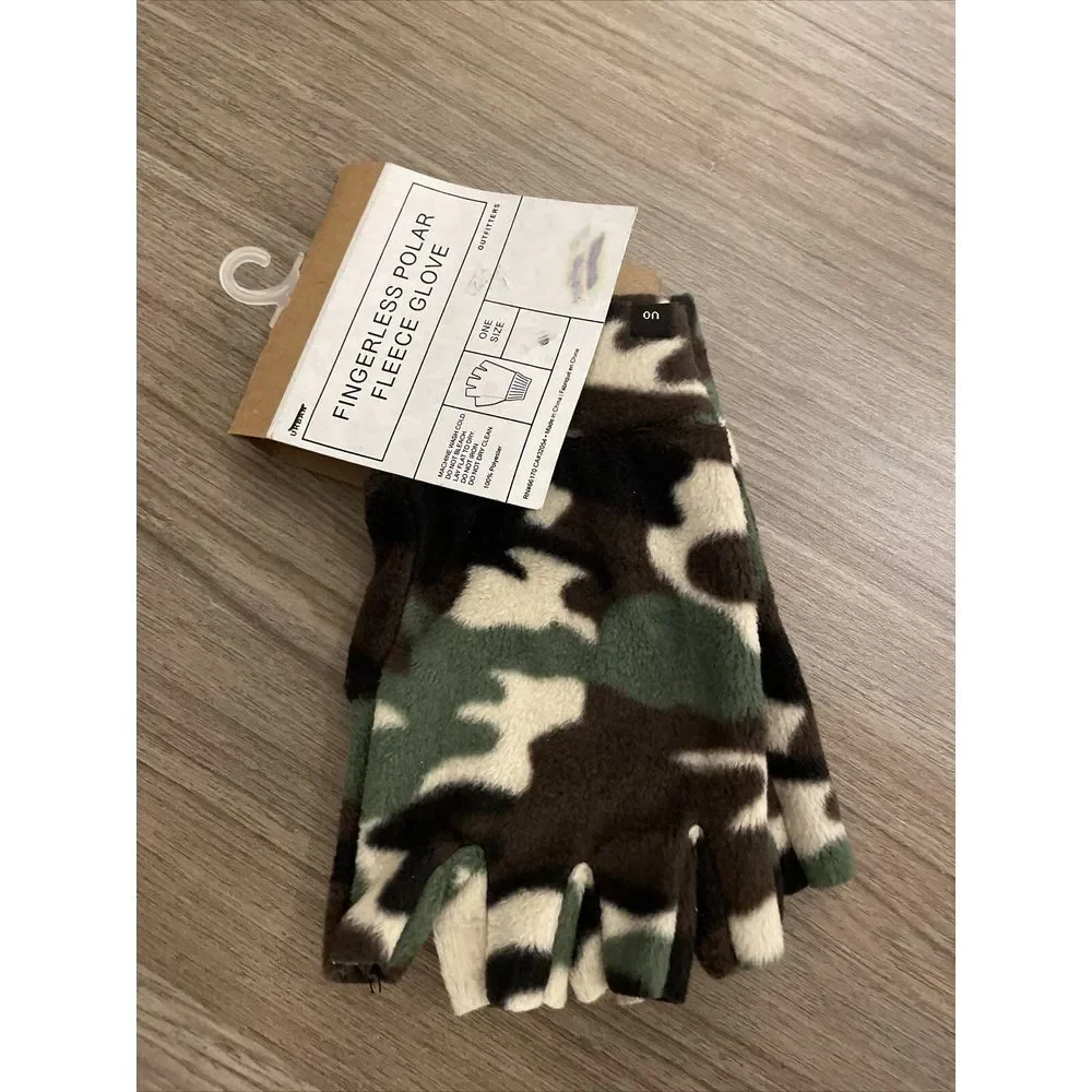 Urban Outfitters‎ Fingerless Polar Glove Camo One Size